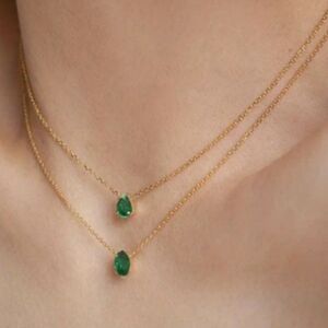 Elegant Gold and Green Teardrop Necklace